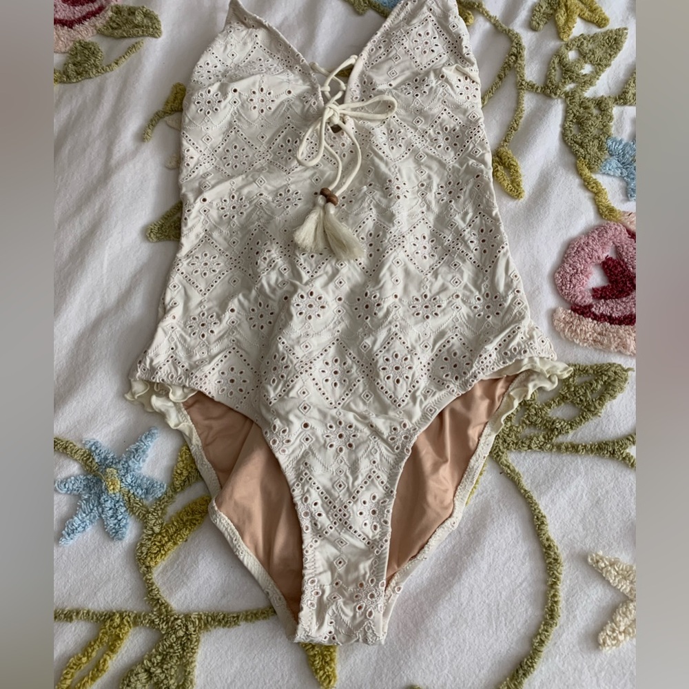 Spell and the gypsy one piece bathing suit. Size small excellent condition.